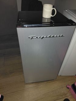 Frigidaire Mini Fridge