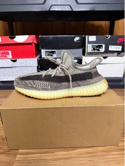 Yeezy boost 350 v2 “Zyon” Size 8.5M
