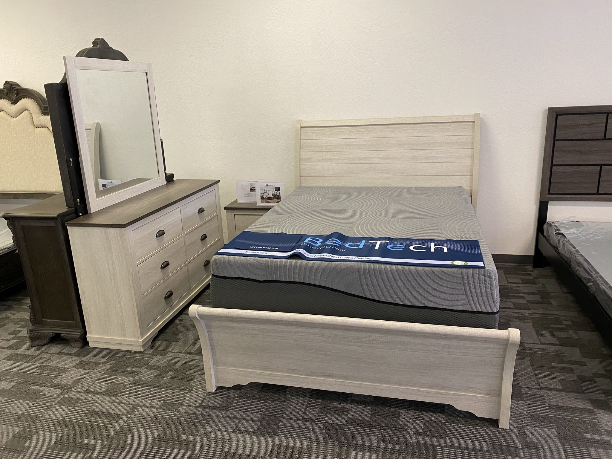 Queen 4 Piece Bedroom Set
