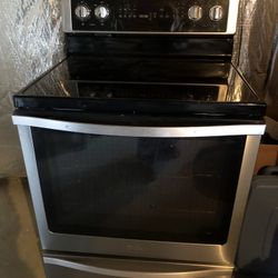 Whirlpool Gold Series Electric Glass Top Stove