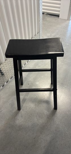 Black stools