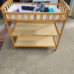 Free Baby Changing Table & Crib