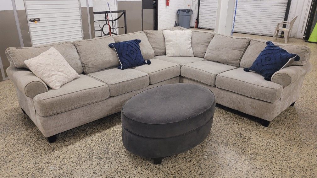 Tan Sectional (I CAN DELIVER)