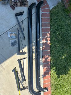 Nerf side bars for GM pickups by Grizzly