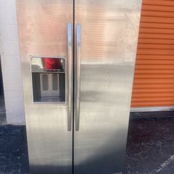 Stainless steel whirlpool refrigerator
