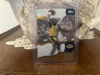 Lebron James Topps basketball card