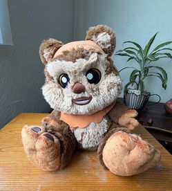 Disney Star Wars Wicket the Ewok Big Feet 11” Stuffed Plush Toy