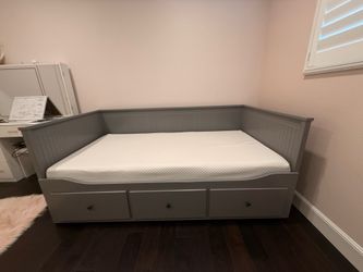 Twin Day Bed