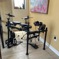 Electronic Drum Set 