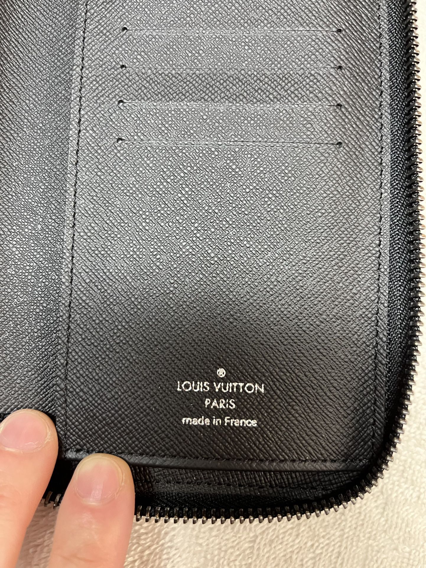 Louis Vuitton Vertical Monogram Eclipse Zippy Wallet for Sale in  Scottsdale, AZ - OfferUp