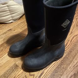Muck Boot Men’s Size 10