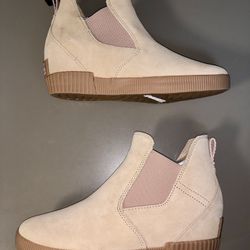 Sorel Boots Womens Size 9