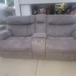 Beautiful 3 Recliner Set 
