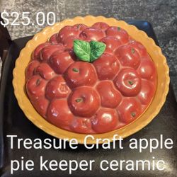 Treasure Craft Ceramic Apple Pie Keeper