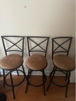 3 Bar Stools - Barely used