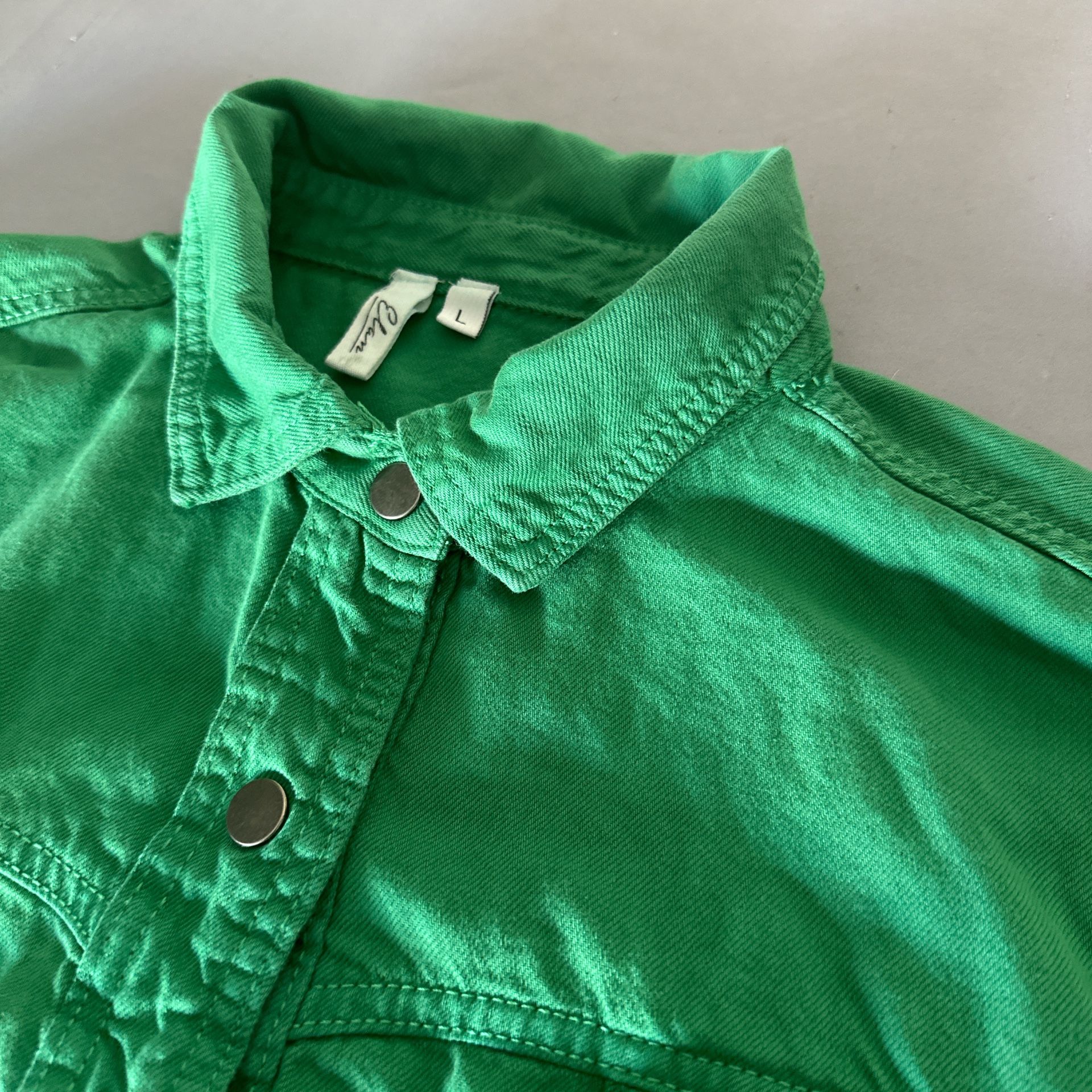 Elan smiles face Green denim button-up jacket #denimjacket. Size large 