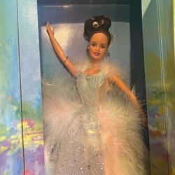 Barbie Ballet Masquerade Avon Collector Doll Brunette Latina Teresa NRFB 50564