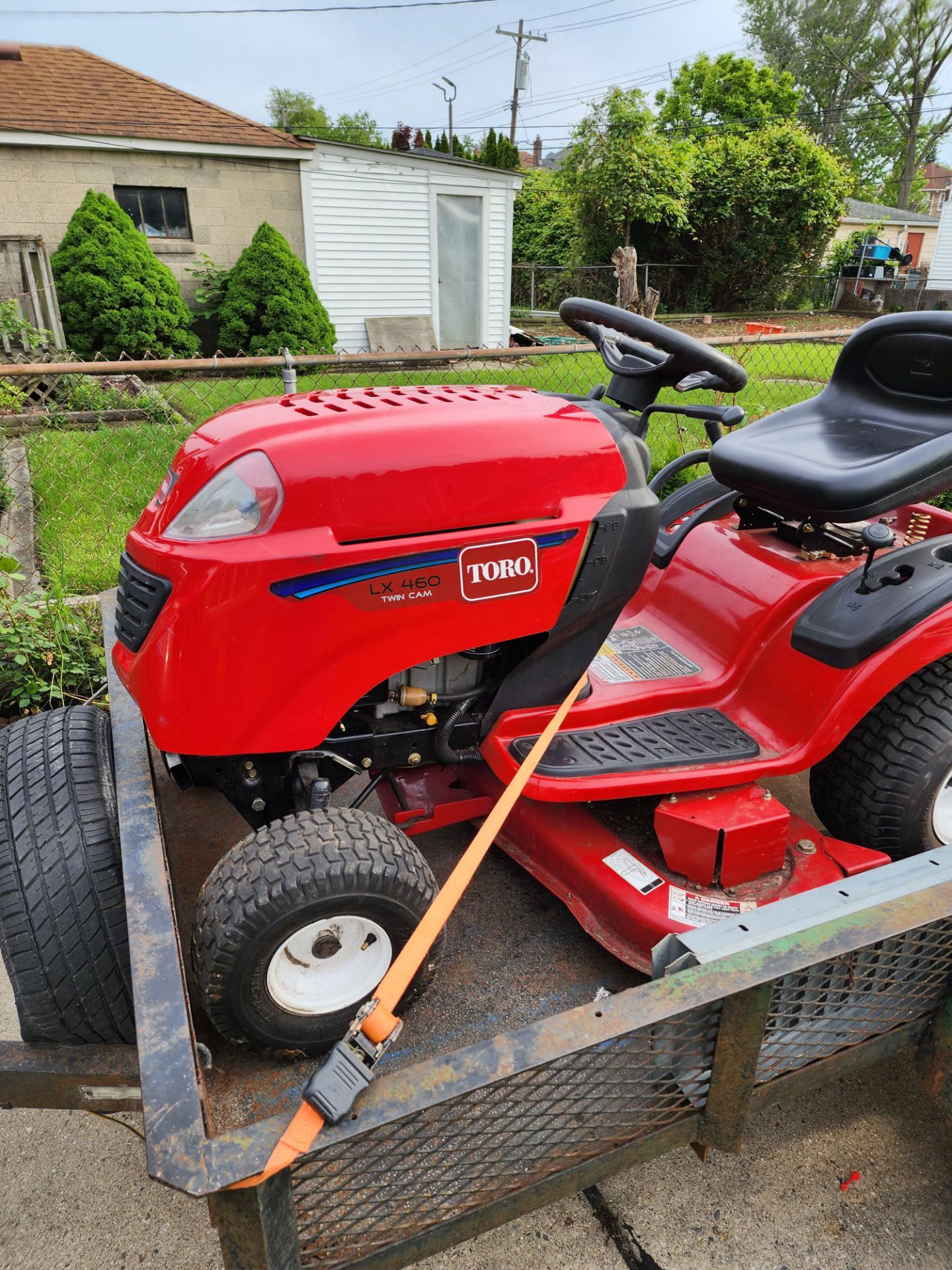 Riding lawn mower