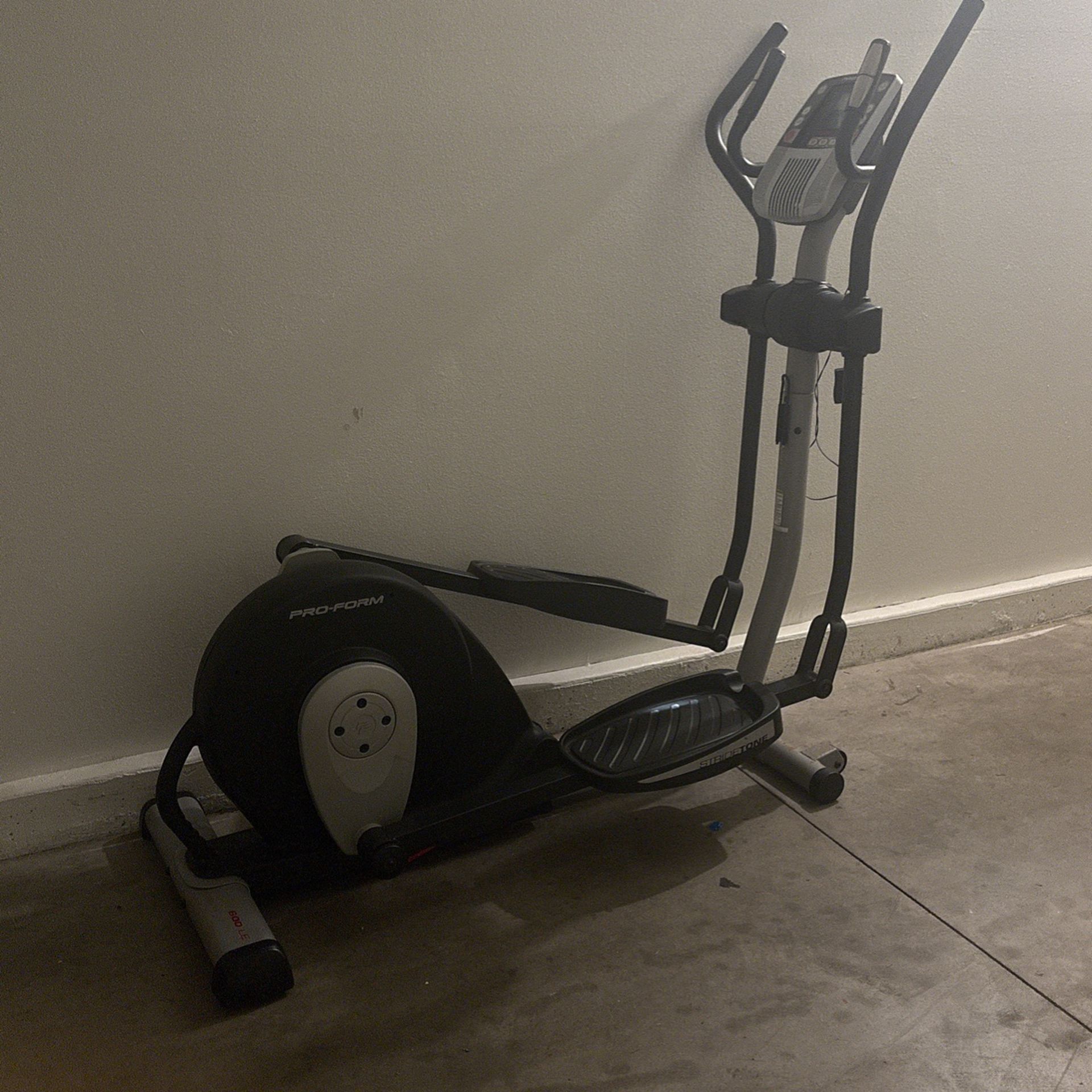 Infiniti St950 Infiniti St95 Elliptical Cross Trainer Best