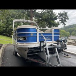 2016 Yamaha G3 SunCatcher X20C Pontoon Boat With Trailer