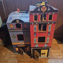 Toy: Fire House
