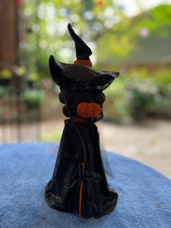 Hallmark Halloween Witch Figure - New, Retired