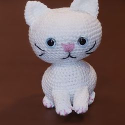 Crochet white cat toy handmade amigurumi plush toy. 
