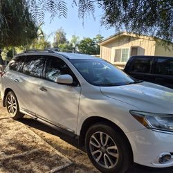 Nissan Pathfinder, Interior Negro 2014  