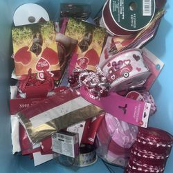 Valentines Decor (new)