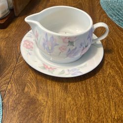 Gravy Boat With Saucer