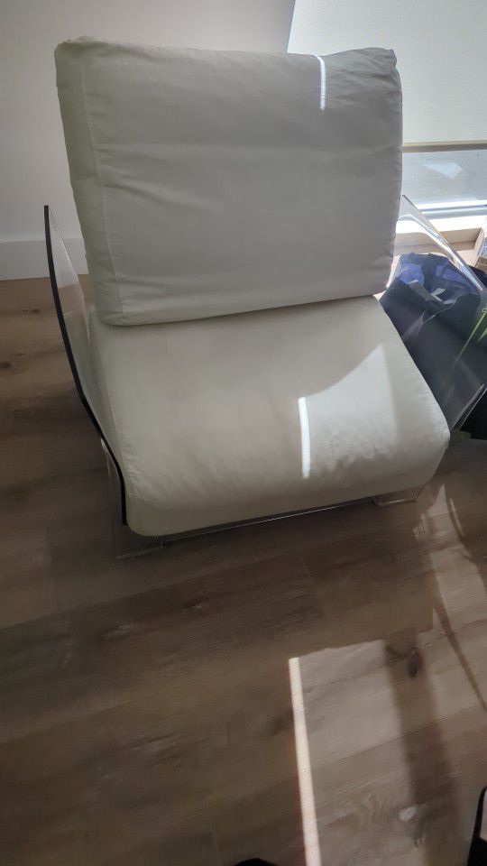 Pop Outdoor/ Indoor Arm Chair