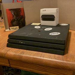 PS4 Pro, Cod Modern Warfare III, Apple Tv 2013 Bundle 