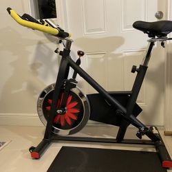 Joroto Indoor Cycling Bike with Venzo Pedals 