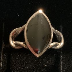 Onyx And Silvertone Size 5 Ring