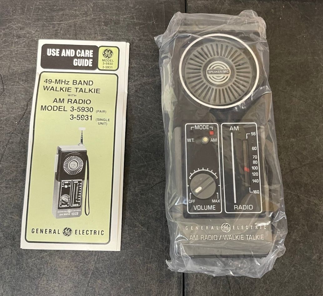 Vintage GE Walkie Talkie With AM Radio 3-5931A