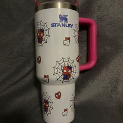 Spider-Man/Hello Kitty Cup