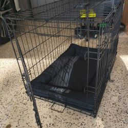 Black Foldable Metal Wire Dog Crate, Plastic Tray and Durable Black Kong  Mat 
