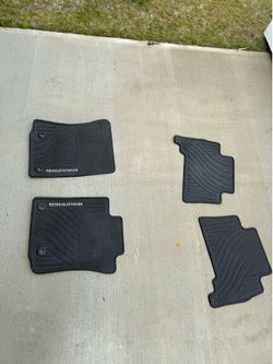 5th gen 4Runner OEM Mats and Trunk