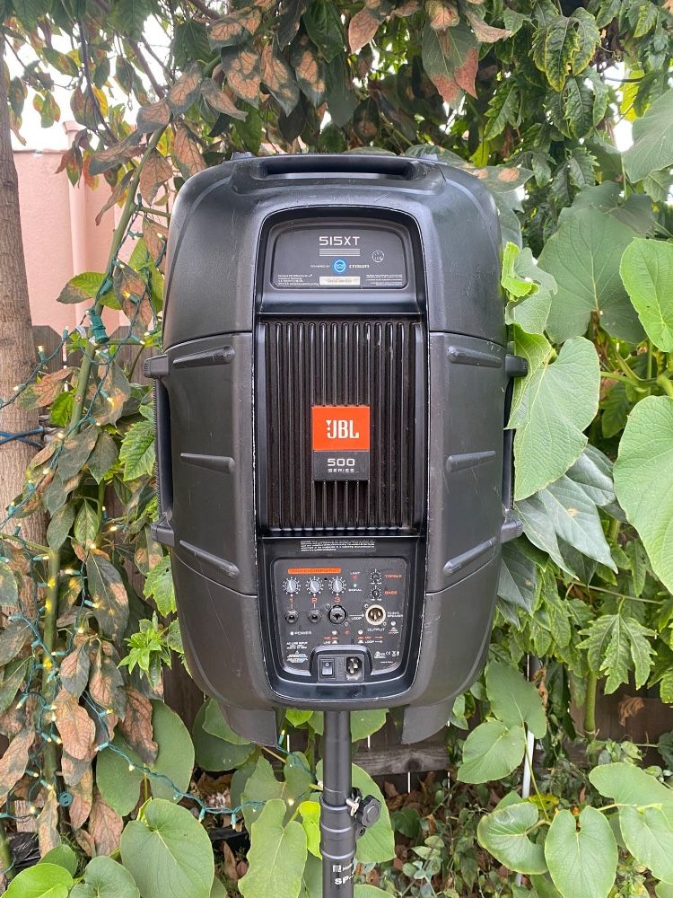 JBL EON SPEAKER 
