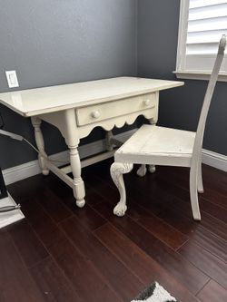 Pottery Barn Desk And Chair