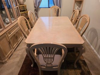 8 Piece Dining Room Set