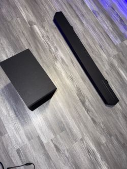 Samsung speaker with mount