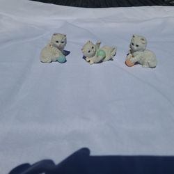 porcelain white kitten figurine