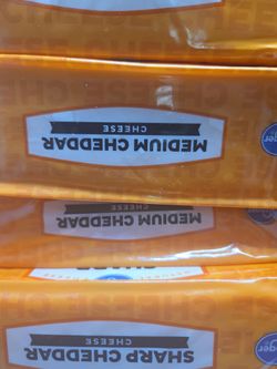 Medium Cheddar Cheese 2 lb