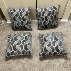 Brand-New Set Of 4  Geometric Throw Pillows 20x20” With Zipper One Side Pattern Of Gray Other Side Solid Gray Pickup Gaithersburg Md 20877