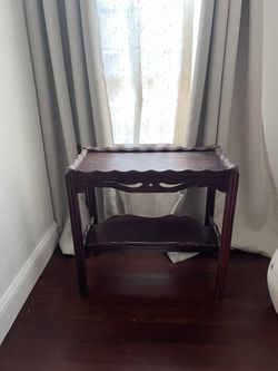 Side table 23h-24w-13-Check my other listings 