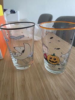 Brand New Williams Sonoma Peanuts Halloween Tumbler Glass Set of 4