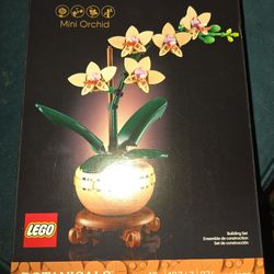 Mini Orchid LEGO