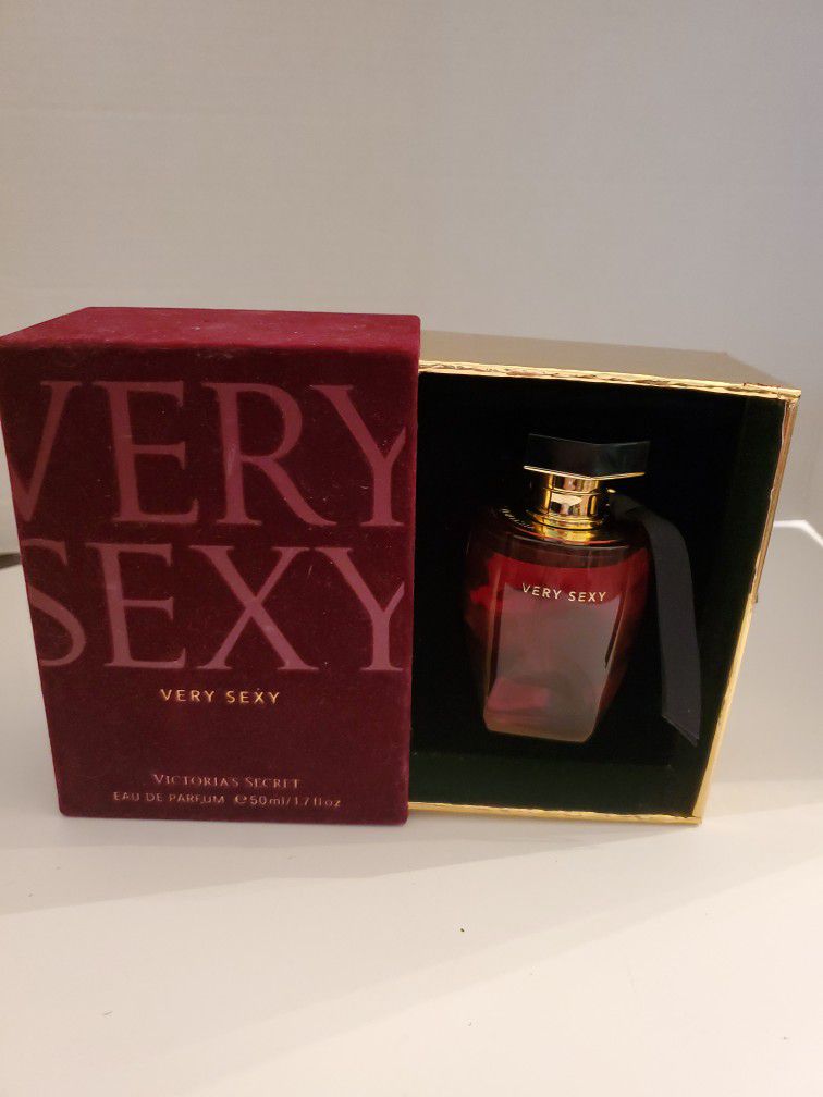 New Victoria's Secret VERY SEXY Perfume 1.7oz