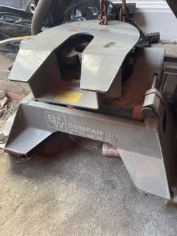 B&W 5th Wheel Tow Hitch Ford
